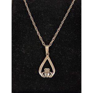 Sterling Silver 925 Claddagh Celtic Pendant Necklace With Teardrop Frame & Chain